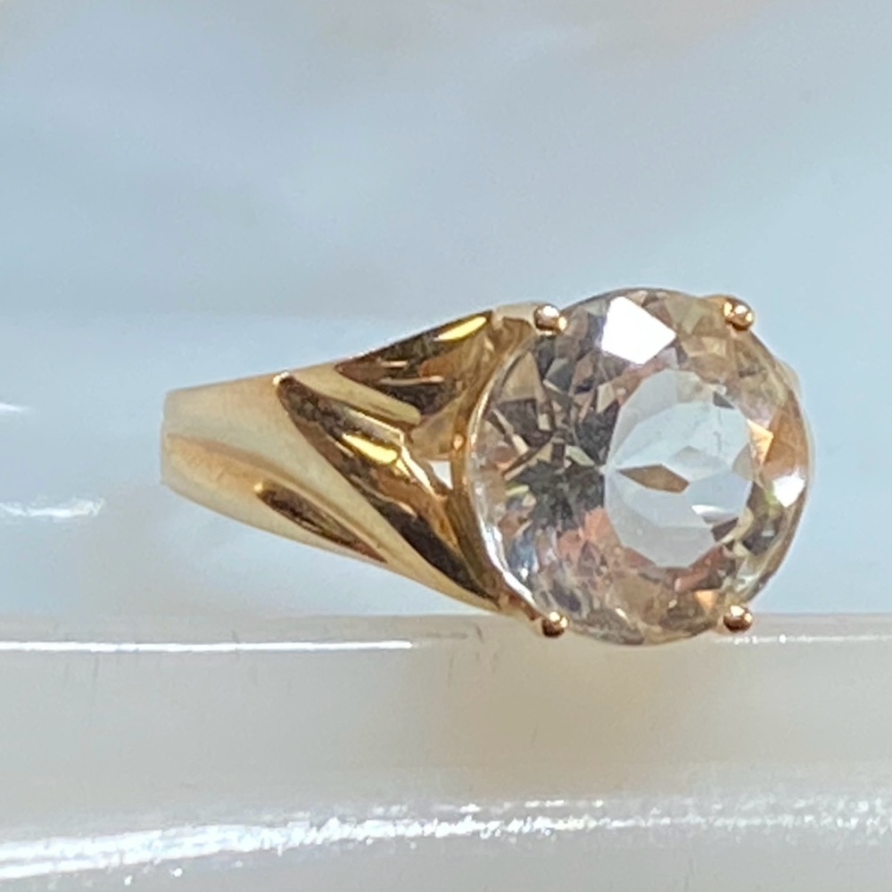 Vintage 14K Yellow Gold Moissanite Solitaire Ring Size 6 Large Sparkly - Picture 5 of 16